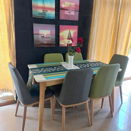 Krishangel Beach Apartment Flic en Flac Ruang foto